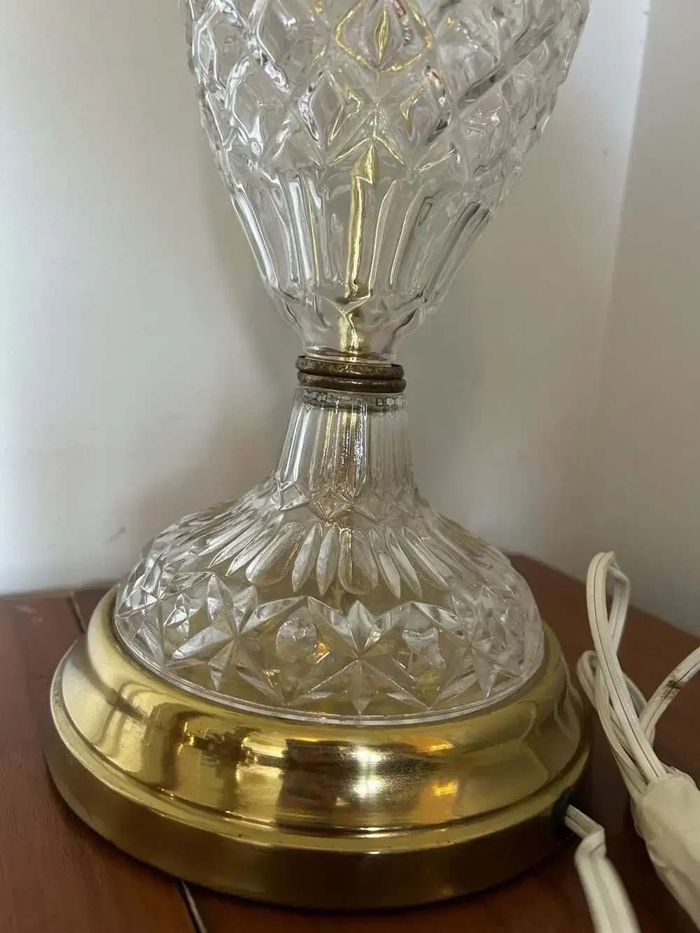 Vintage Cut Crystal Pineapple Design Table Lamp with Brass Base